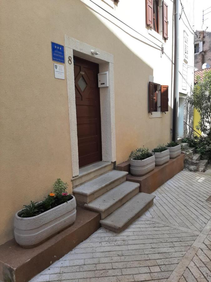 Old Town Cres Apartments Exterior foto